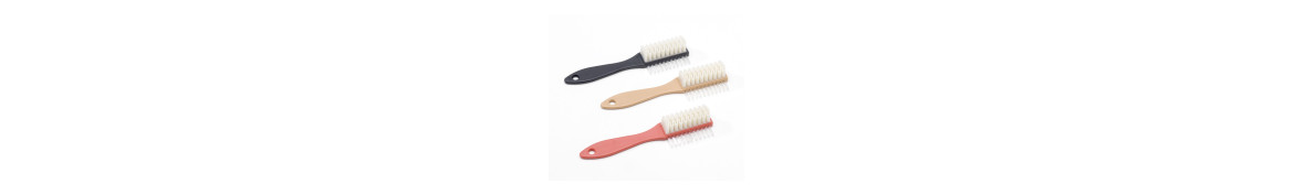 Brosses et gommes